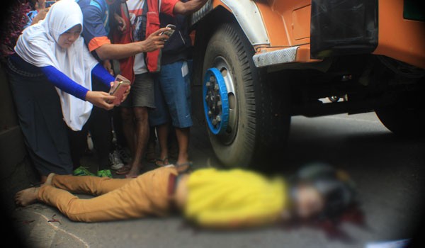 <b>Foto:</b> Kecelakaan Maut Siswa MAN Model 